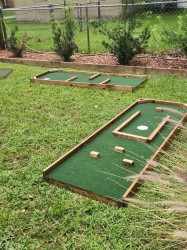 Mobile mini golf